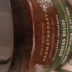 Bath and Body Works Aromatherapy sugar scrub